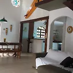 Casa Azul Itaguá