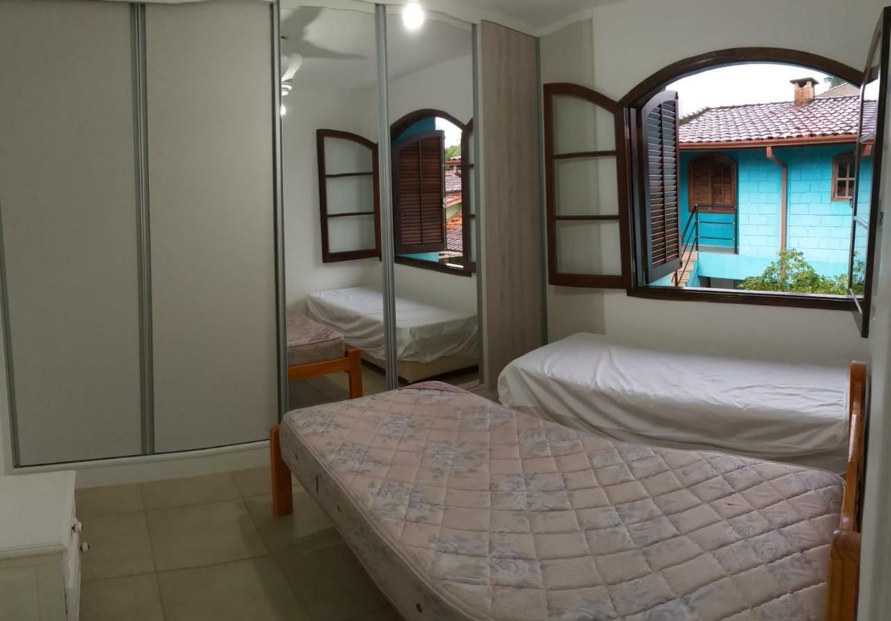 Casa Azul Itagua Casa de férias *
